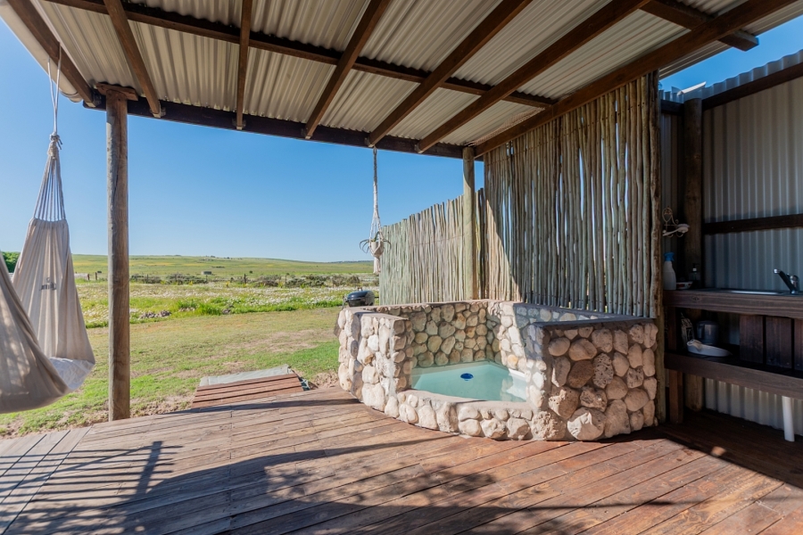 5 Bedroom Property for Sale in Trekoskraal Western Cape